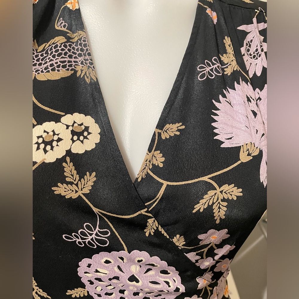 Reformation Black and Purple Floral Wrap Dress sz XS - Picture 3 of 12